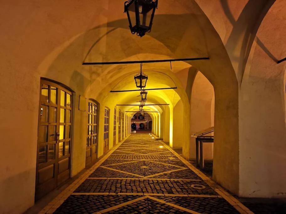 Charming Studio Ideal For Getaways Or Workations In Sibiu'S Medieval City Center Eksteriør bilde